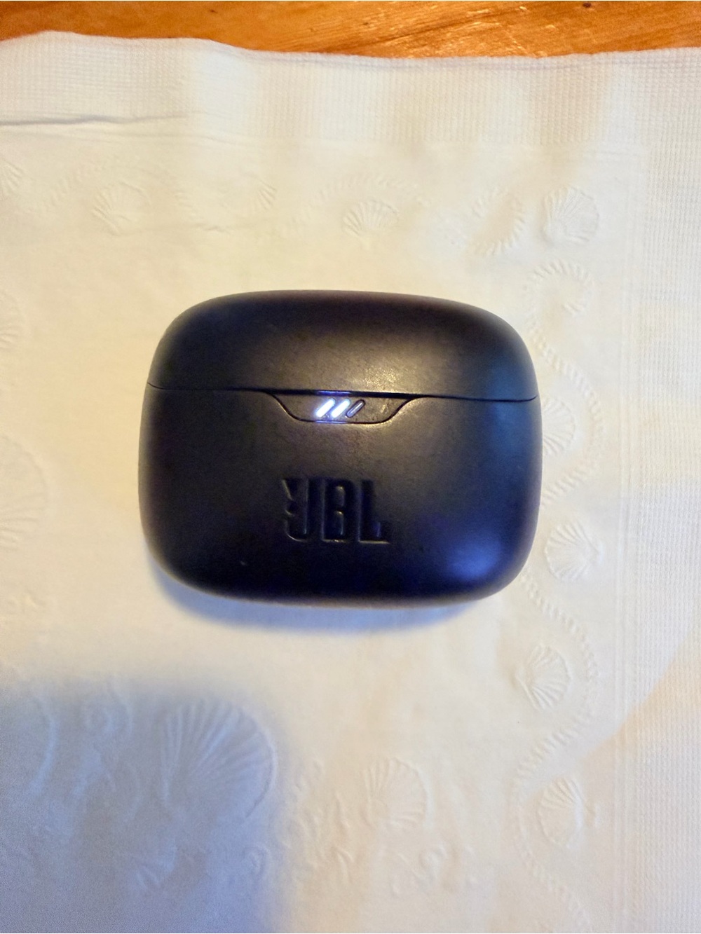 JBL Black True Wireless Earbuds Charging Case with LED Indicator